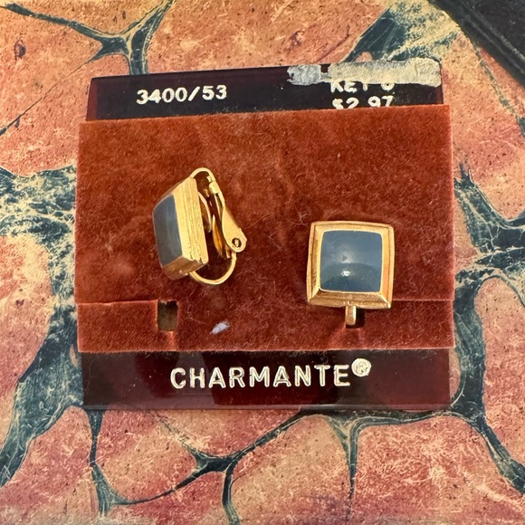 Vintage Charmante Gold and Green Square Clip On Earrings - Picture 7 of 7